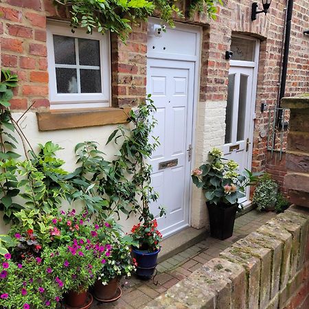 Apartamento Ingleside Mews Whitby Exterior foto
